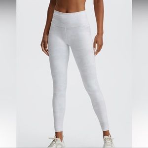 NWT Fabletics High-Waisted Define Leggings White Heather Camo large